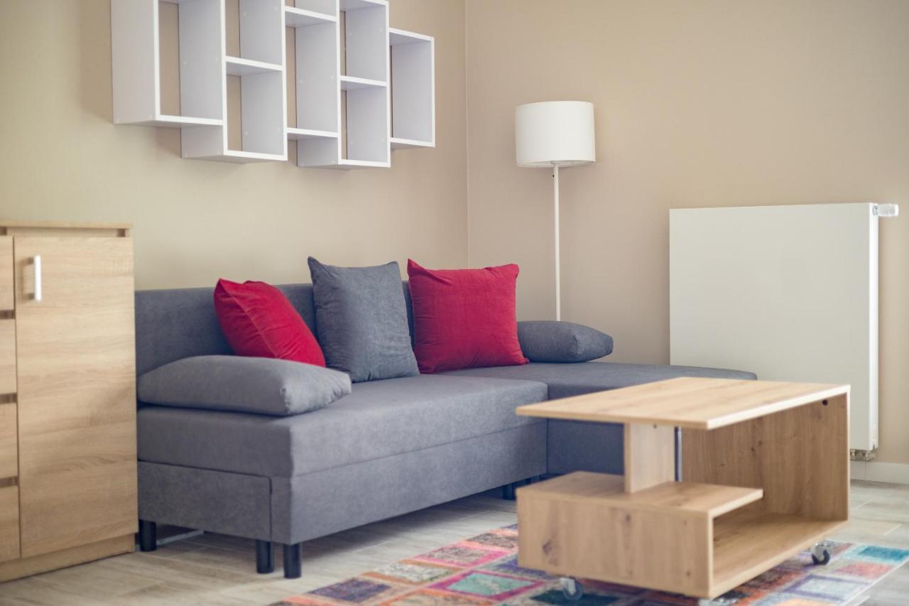 Metro Wilanowska Comfortable Apartment Warschau Buitenkant foto