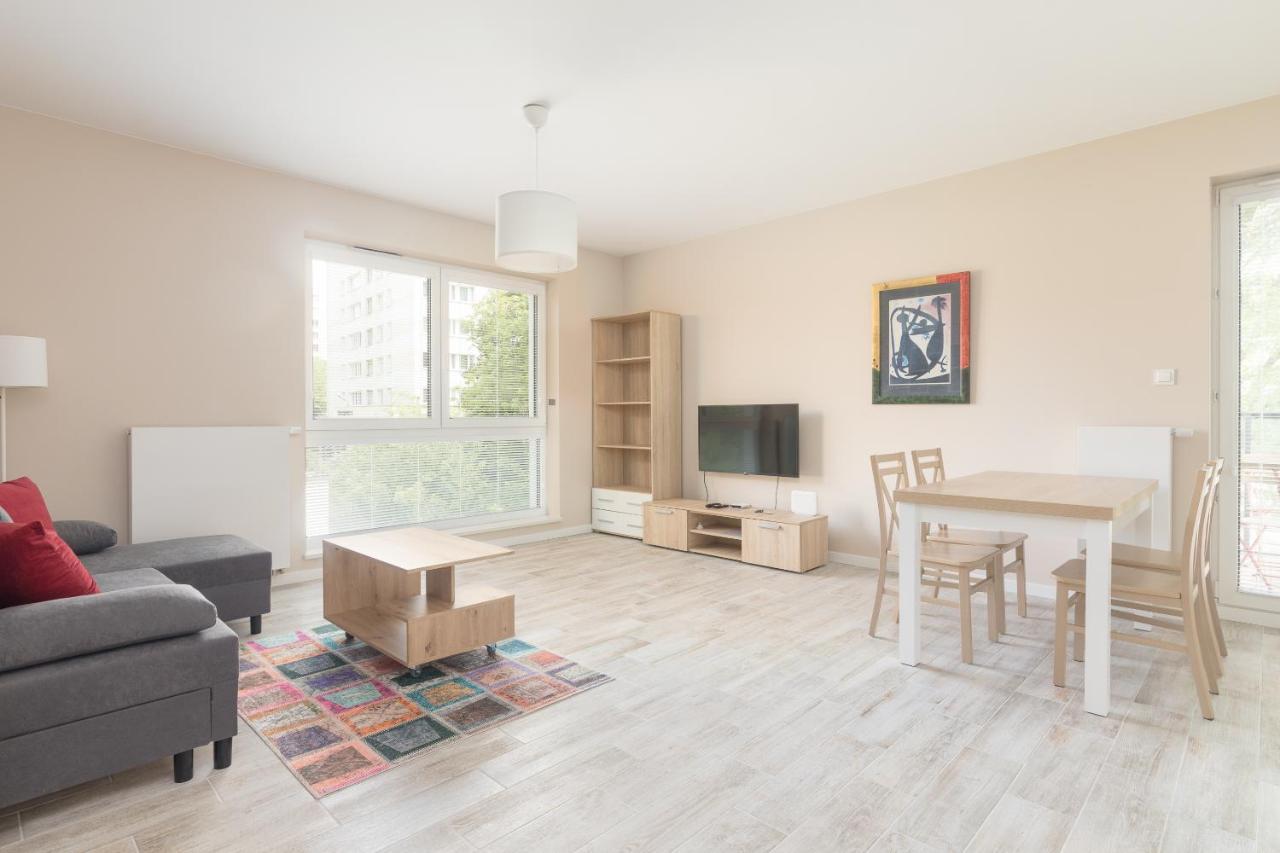 Metro Wilanowska Comfortable Apartment Warschau Buitenkant foto
